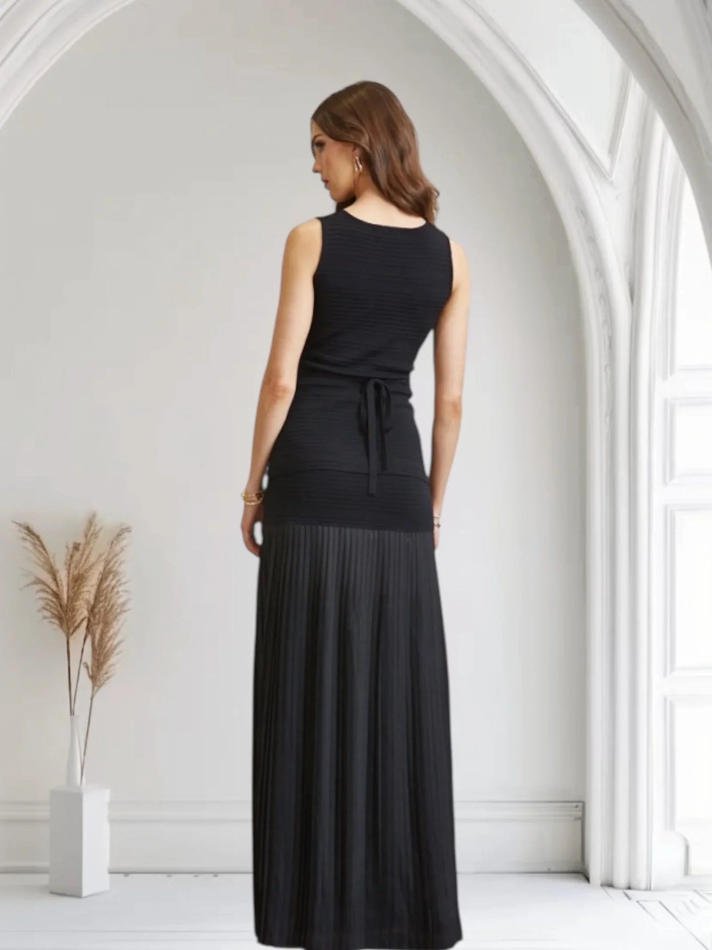 Parisian Pleat Elegance 2-Piece Skirt Set - Black