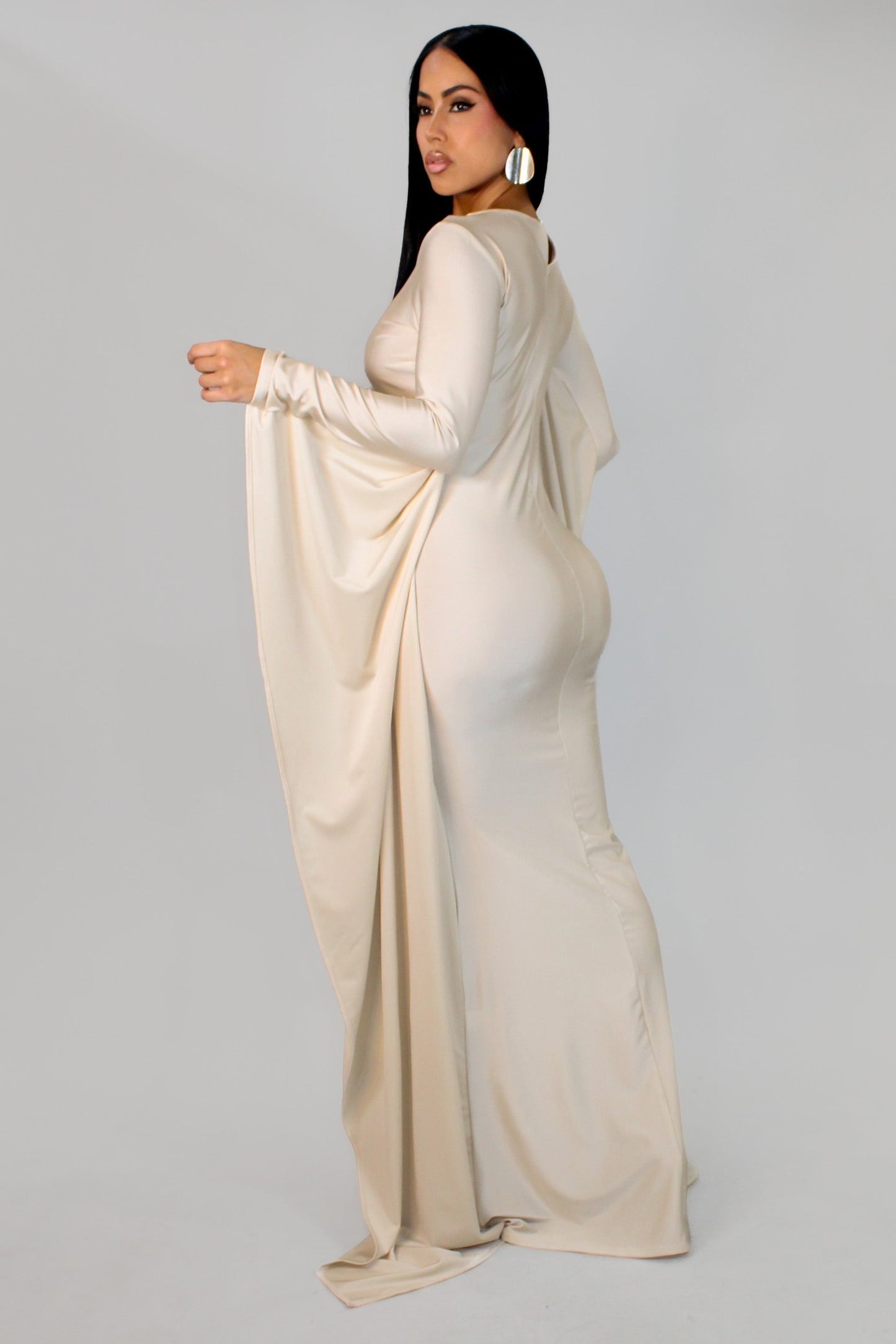 Sculpted Elegance Cape Sleeve Maxi Dress - Cream