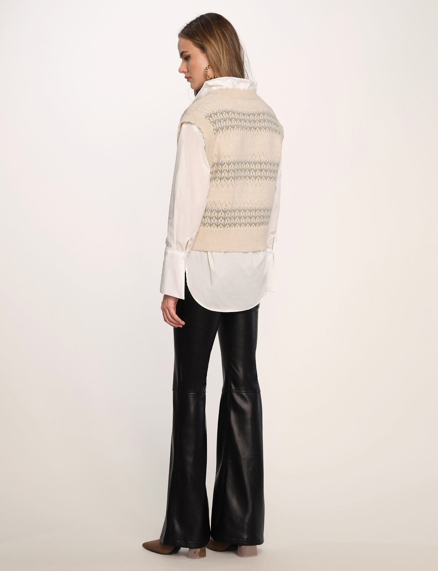acacia vest