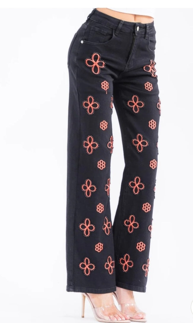 Pearl Bloom Cutout Jeans - Black
