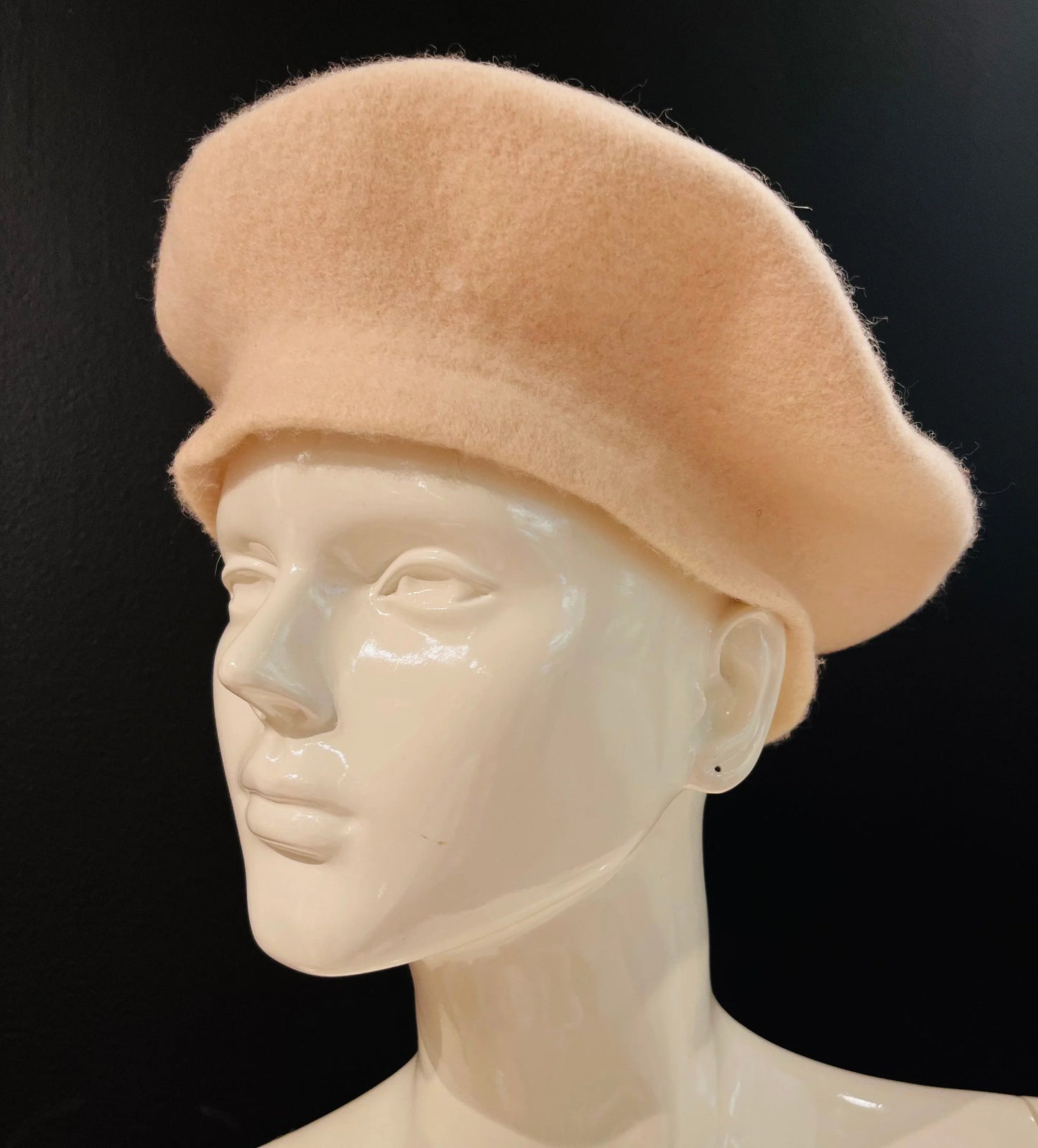 New York Beige Beret – Classic Wool Blend Hat