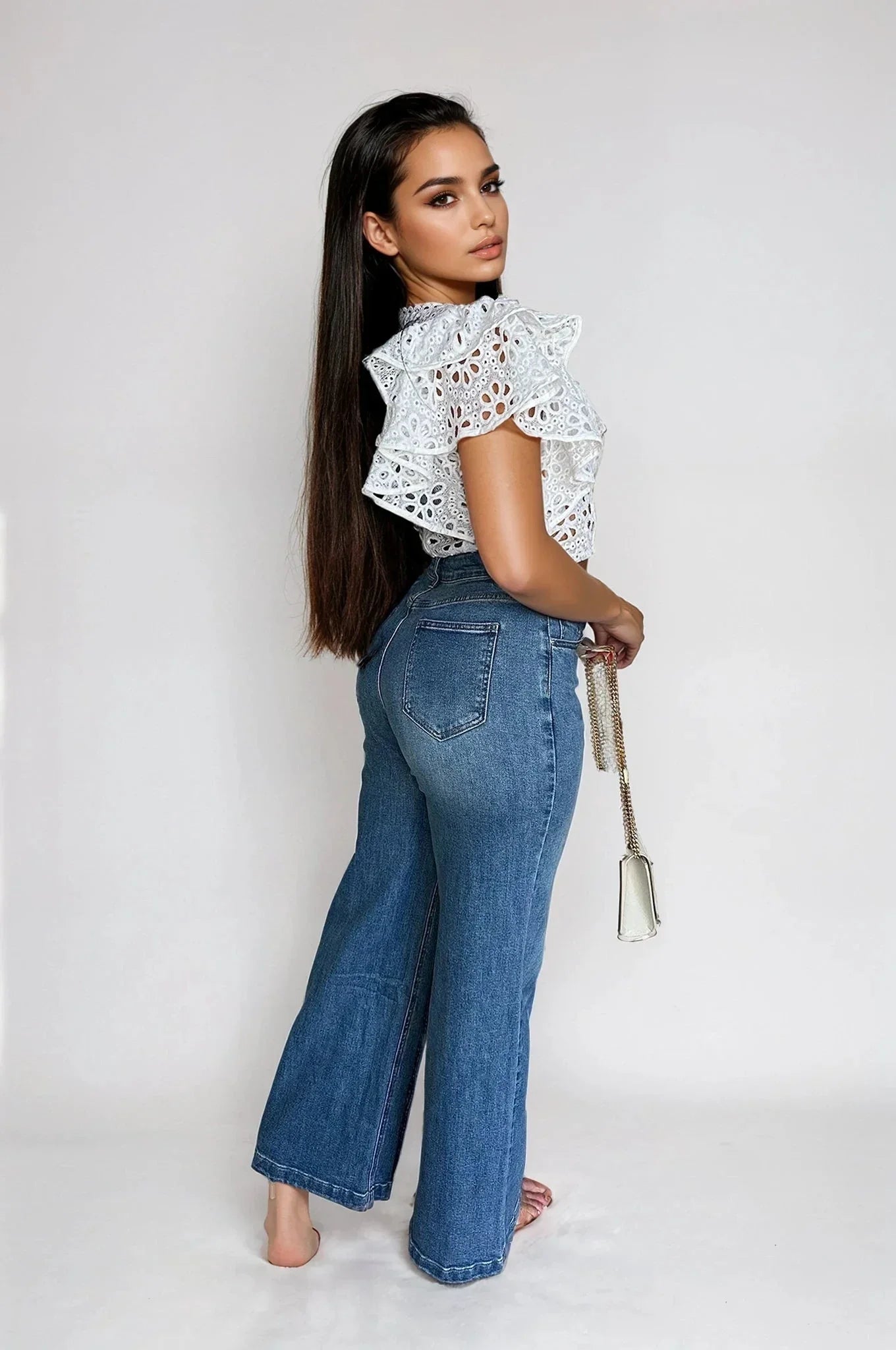 Bold Detail Button-Up Wide Leg Jeans