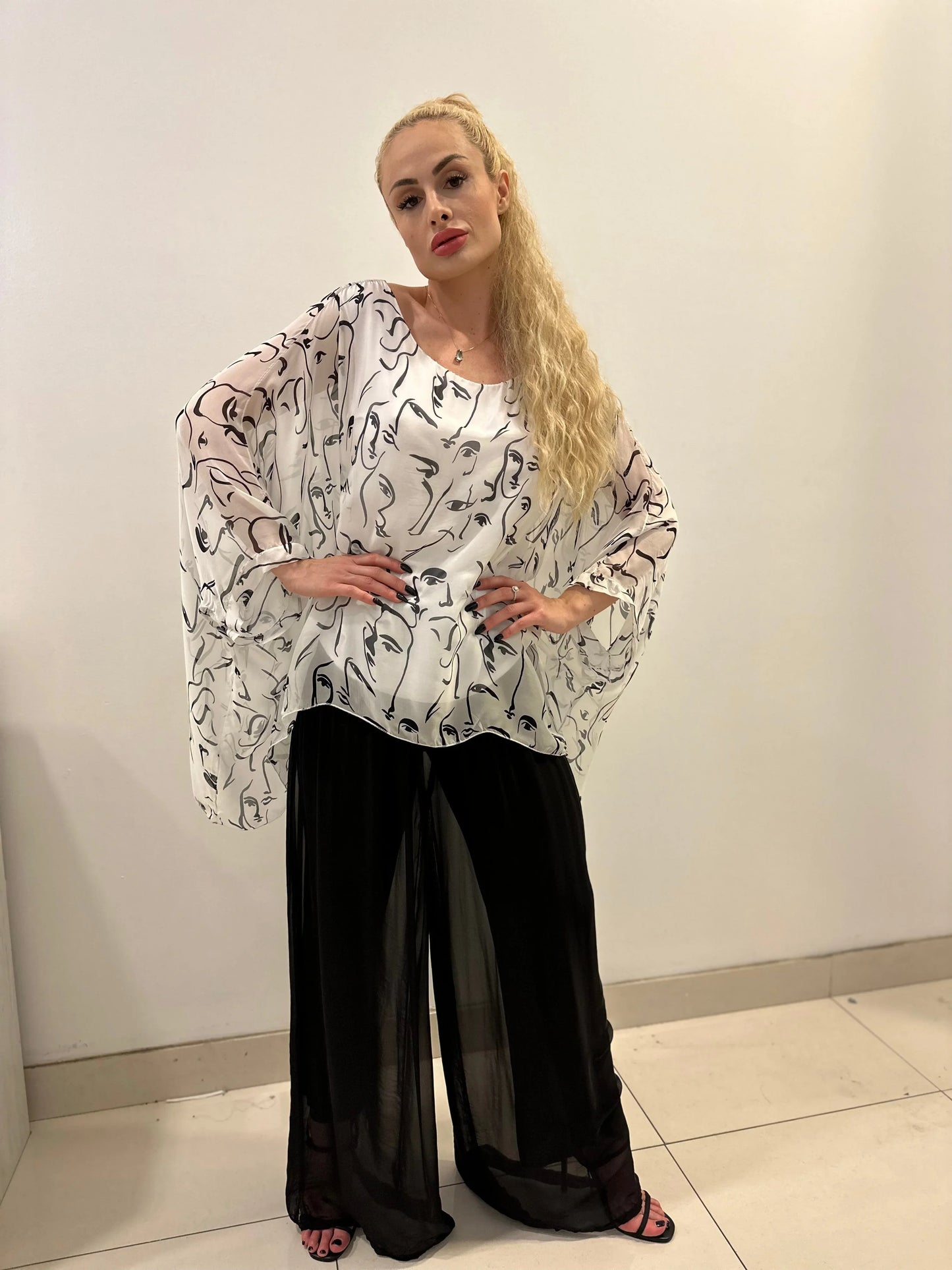 Comodo silky Palazzo Pants (Black)