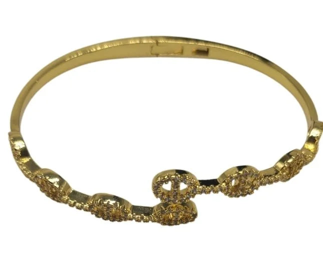 Goden Gold Clasp Cuff Bracelet (Gold) 2.4x2.2” Approx.