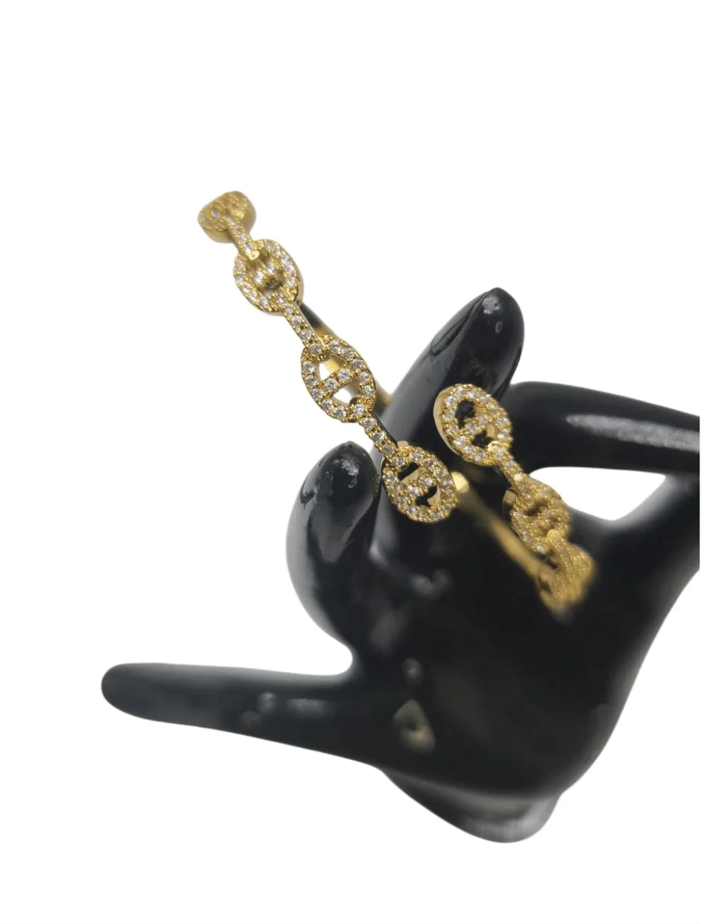 Goden Gold Clasp Cuff Bracelet (Gold) 2.4x2.2” Approx.