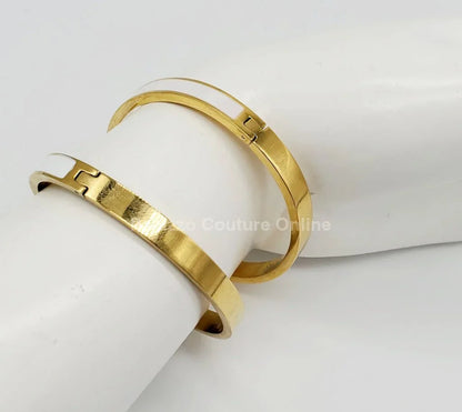 Lucky Clover Narrow Enamel Hinged Bangle Clover (White )