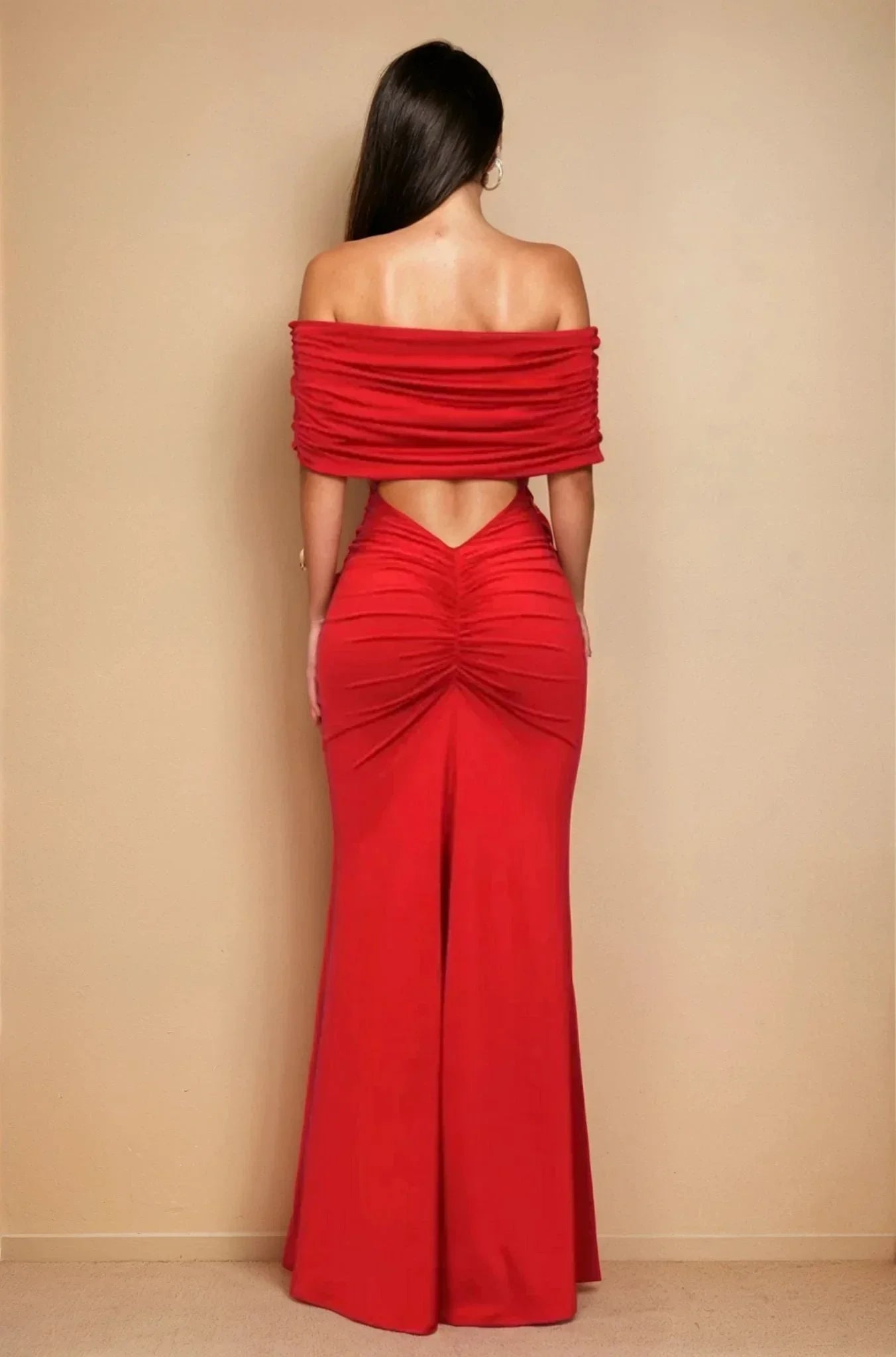 Luna Muse Off-Shoulder Maxi Dress - Red