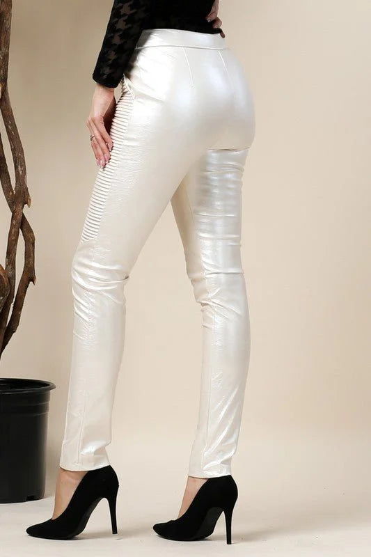 Metallic. Faux Leather (Silver)