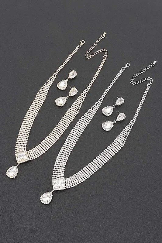Radiant Teardrop Rhinestone Necklace Set in Silver Clear