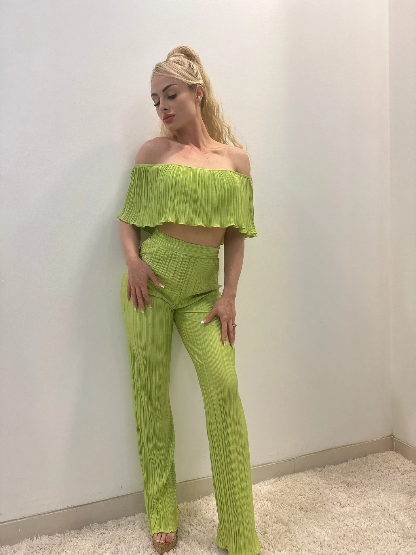 Summer Breeze Green Pant Set – Pleated Off-Shoulder Two-Piece