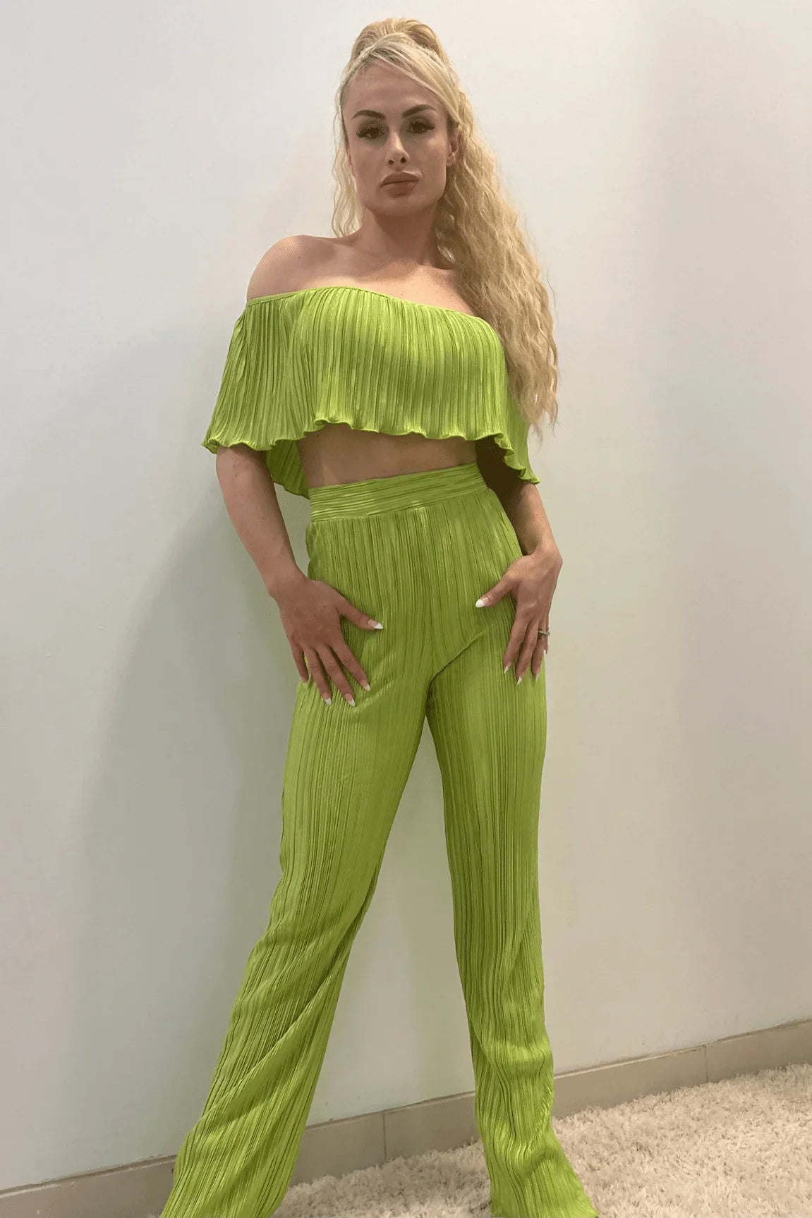 Summer Breeze Green Pant Set – Pleated Off-Shoulder Two-Piece