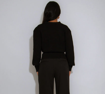 Sculpted Elegance Knit Sweater - Black